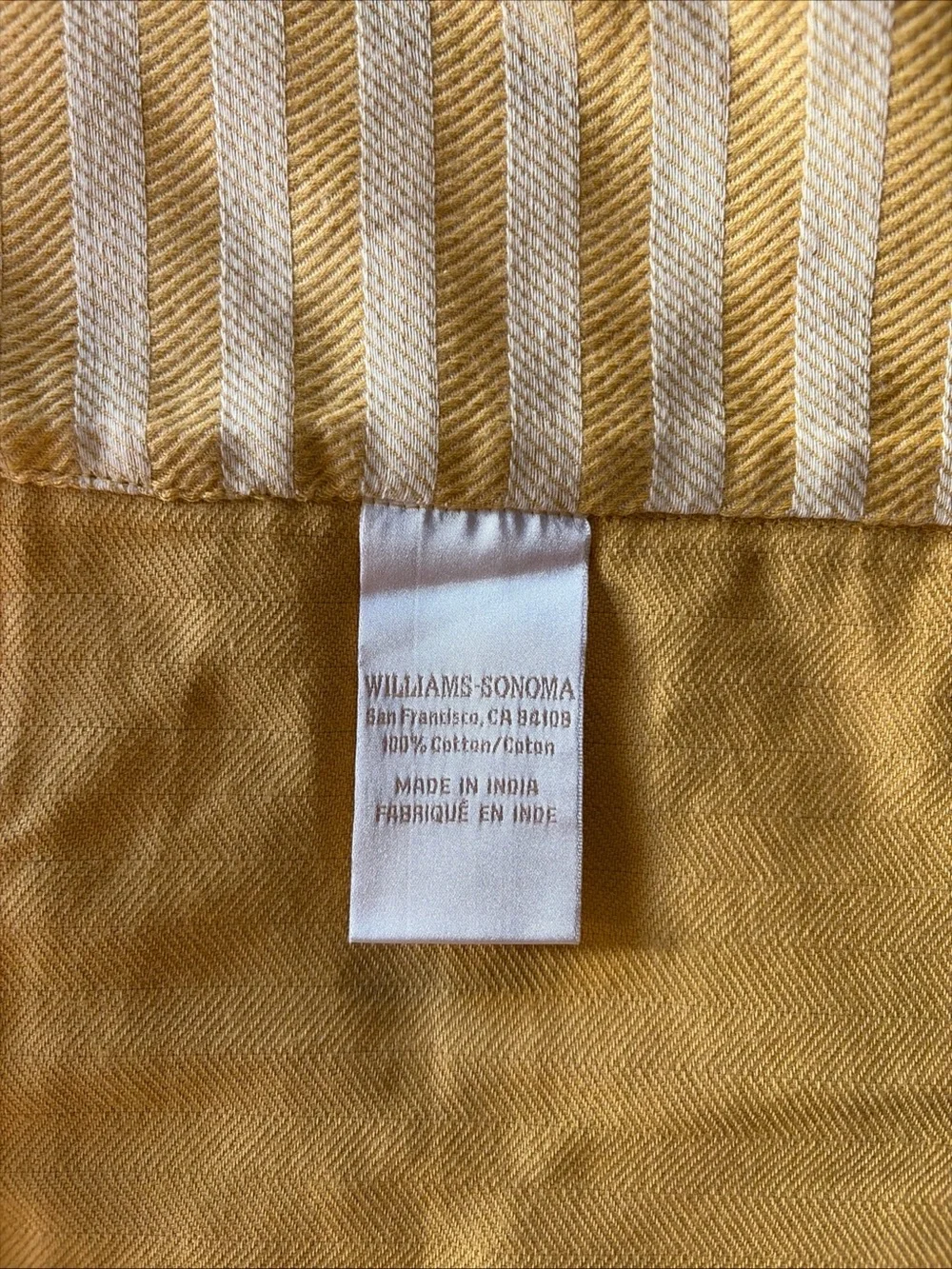 WILLIAMS-SONOMA Tailored Stripe Tablecloth 100% cotton 70x90 Yellow 2007 India